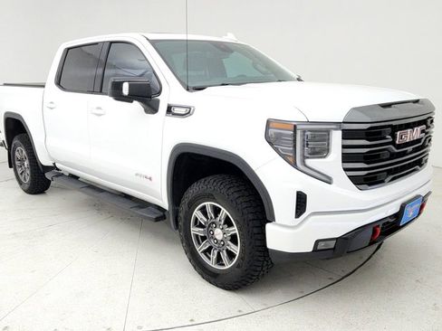 Used 2024 GMC Sierra 1500 AT4 w/ AT4 Preferred Package image 1