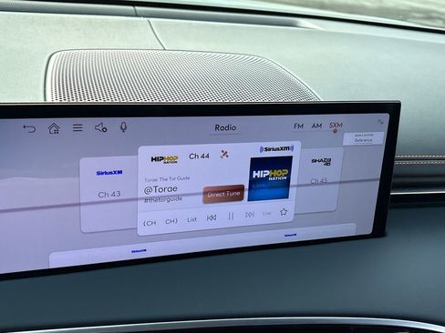 New 2026 Genesis GV70 2.5T Sport Prestige AWD/4WD image 16