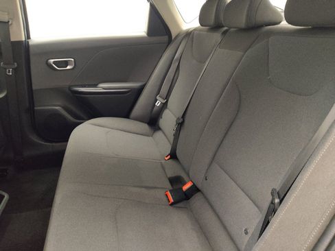 Used 2025 Kia K4 FWD image 18