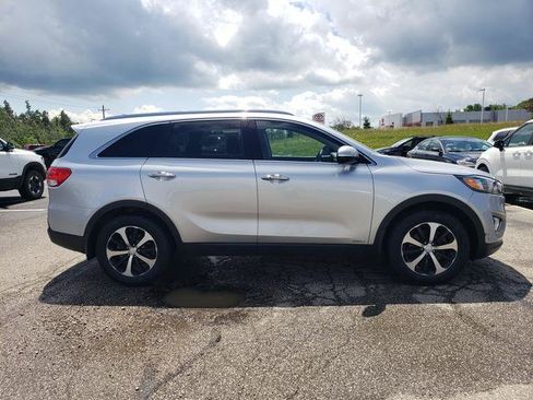 Used 2018 Kia Sorento EX w/ EX Advanced Touring Package AWD/4WD image 2
