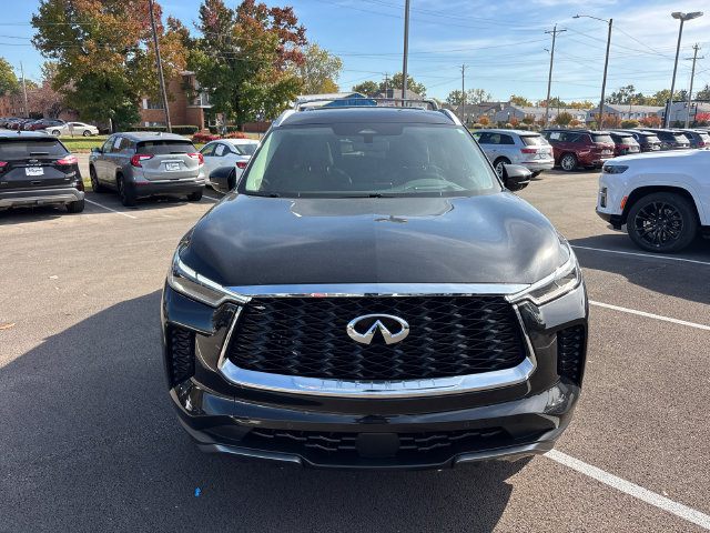 Used 2023 INFINITI QX60 Sensory w/ Vision Package AWD/4WD image 10