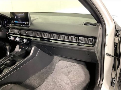 Used 2022 Honda Civic Sport image 19