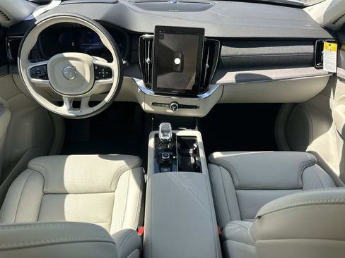 New 2026 Volvo XC90 T8 Ultra w/ Protection Package Premier AWD/4WD image 7