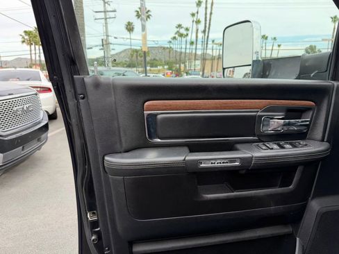 Used 2018 RAM 3500 Laramie image 15