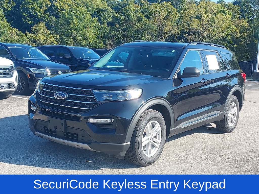 Used 2024 Ford Explorer XLT w/ Equipment Group 202A AWD/4WD image 3
