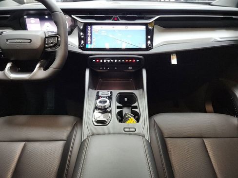 New 2026 Jeep Cherokee Limited image 14