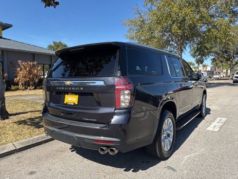 Used 2023 Chevrolet Suburban Premier image 7