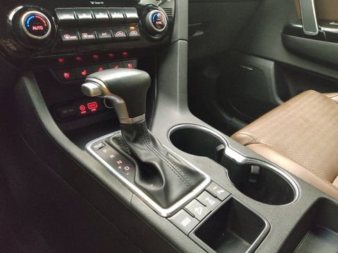 Used 2017 Kia Sportage SX image 26