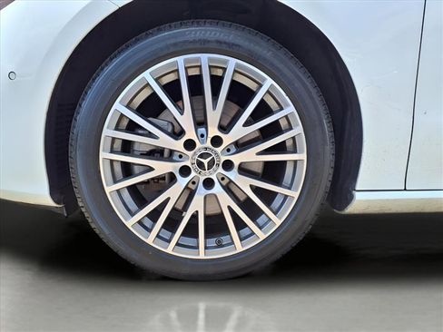 Used 2025 Mercedes-Benz CLA 250 image 9
