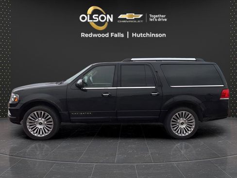 Used 2015 Lincoln Navigator L 4WD w/ Equipment Group 101A Reserve image 2