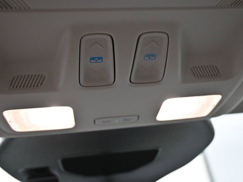 New 2025 Ford Escape SE image 28