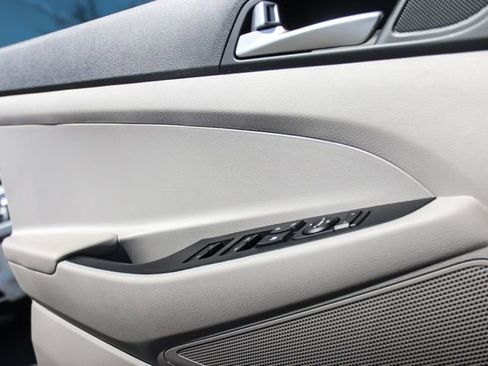 Used 2019 Hyundai Tucson Value w/ Cargo Package image 27