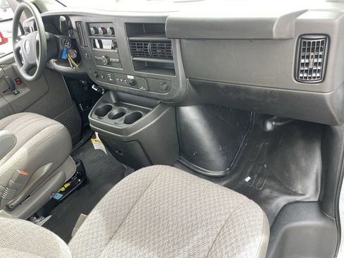 New 2025 GMC Savana 3500 w/ Power Convenience Package RWD image 28