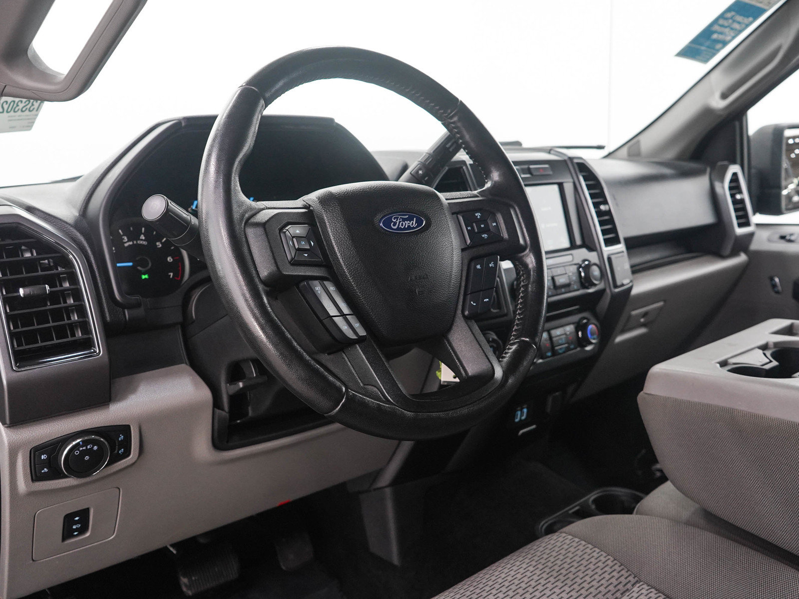 Used 2017 Ford F150 XLT w/ Equipment Group 302A Luxury AWD/4WD image 24