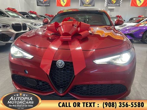 Used 2018 Alfa Romeo Giulia Ti Sport w/ Quick Order Package 22S Sport image 43