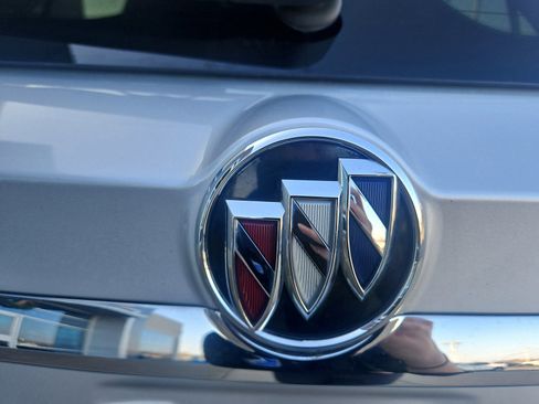 Used 2019 Buick Encore Essence image 23