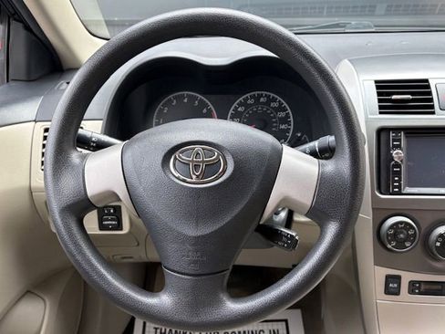 Used 2011 Toyota Corolla LE FWD image 23