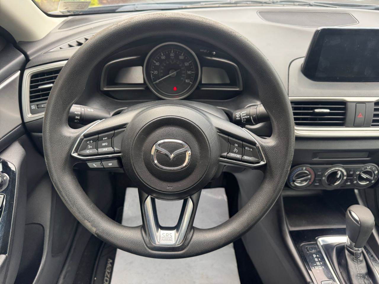 Used 2018 MAZDA MAZDA3 Sport w/ Preferred Equipment Package FWD image 11