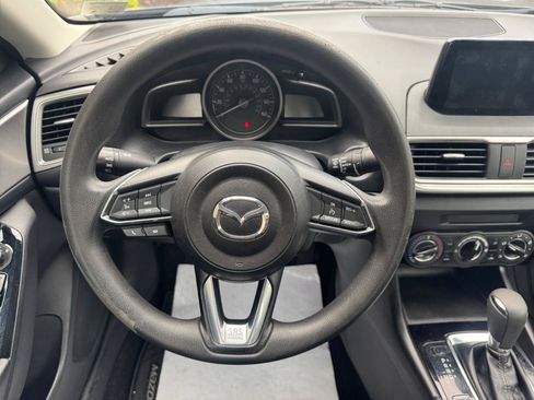 Used 2018 MAZDA MAZDA3 Sport w/ Preferred Equipment Package FWD image 11