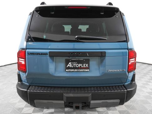 Used 2025 Toyota Land Cruiser w/ Premium Package AWD/4WD image 5