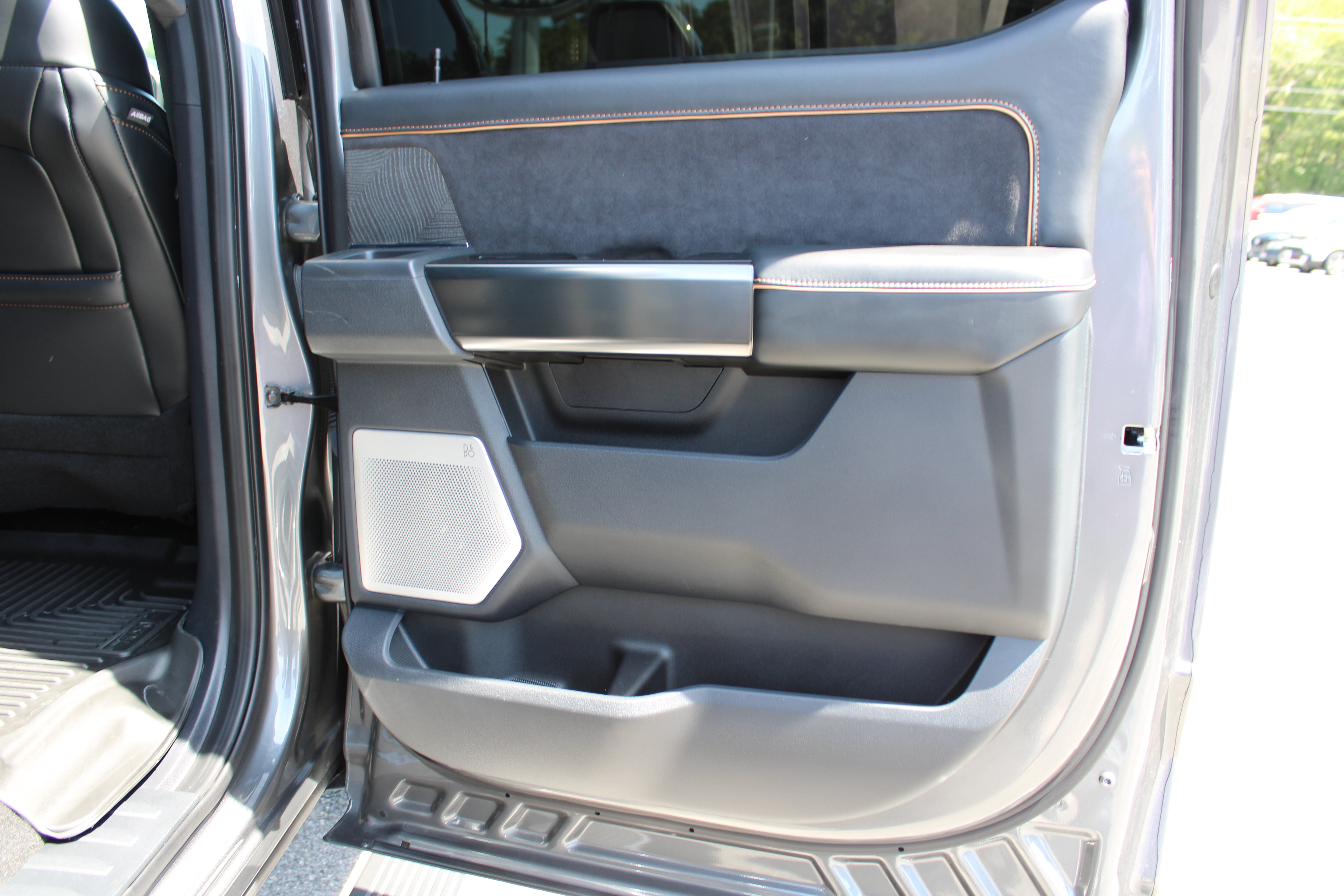 Used 2024 Ford F250 Platinum AWD/4WD image 15