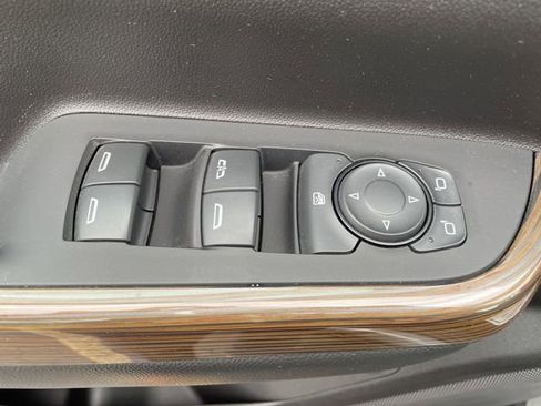 Used 2023 GMC Acadia SLE w/ Driver Convenience Package AWD/4WD image 15