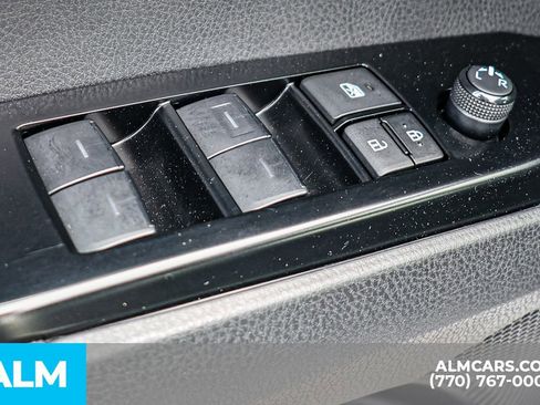 Used 2025 Toyota Camry LE image 49