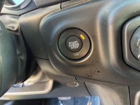 Used 2022 Jeep Wrangler Unlimited Sahara w/ Safety Group AWD/4WD image 21