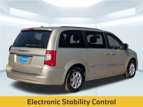 Used 2012 Chrysler Town & Country Touring w/ Entertainment Group #1 image 6