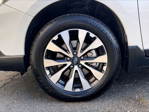 Used 2016 Subaru Outback 2.5i Limited image 8