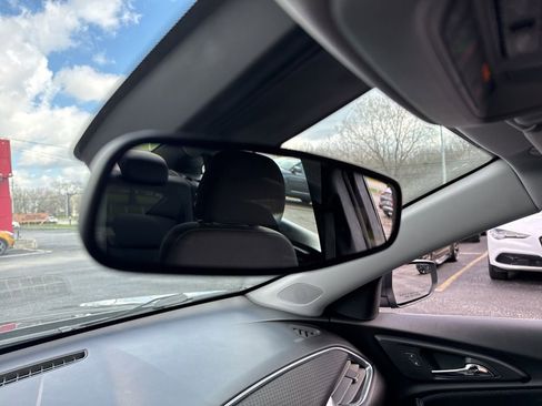 Used 2019 Chevrolet Malibu LT image 45