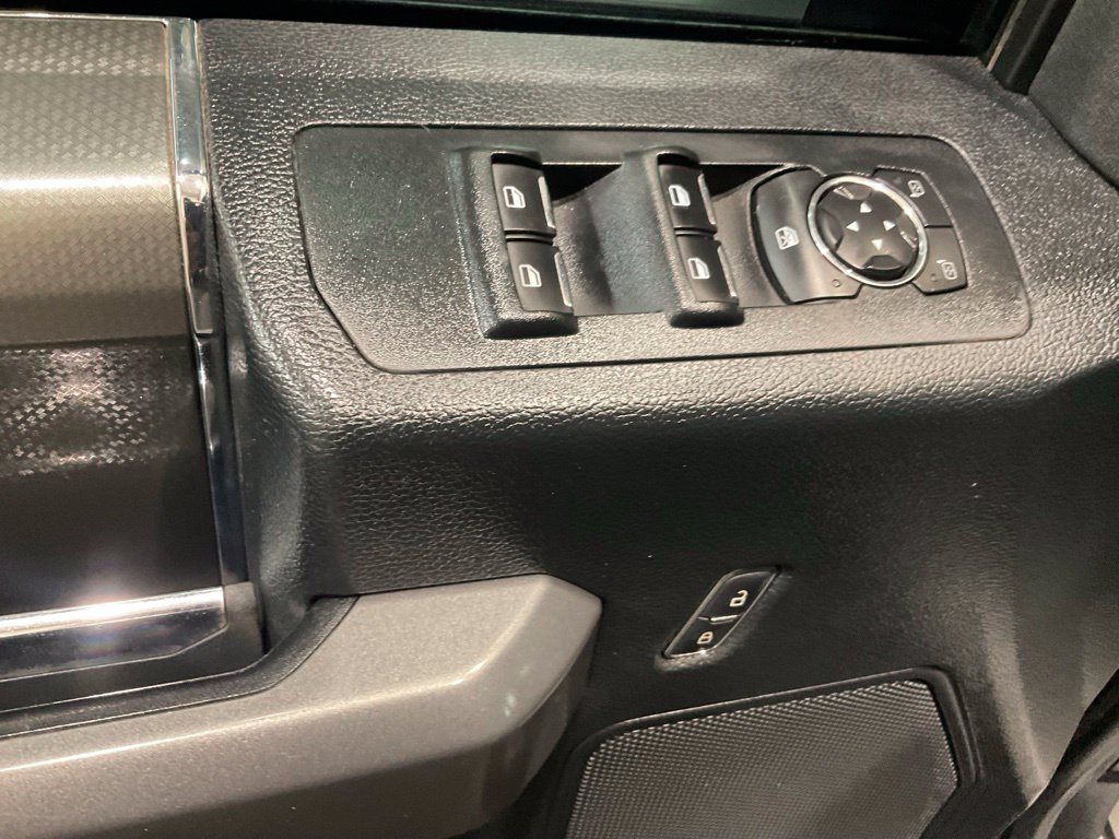 Used 2015 Ford F150 XLT w/ Equipment Group 302A Luxury AWD/4WD image 7