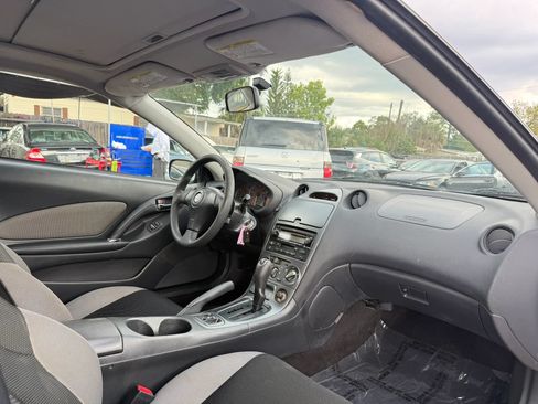 Used 2004 Toyota Celica GT FWD image 12