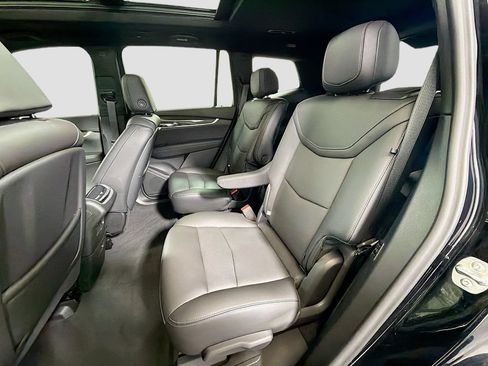 Used 2024 Cadillac XT6 Sport w/ Technology Package AWD/4WD image 27