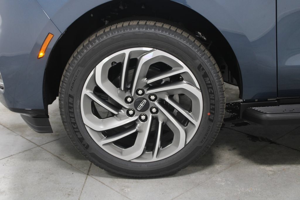 New 2027 Lincoln Navigator Premiere RWD image 20