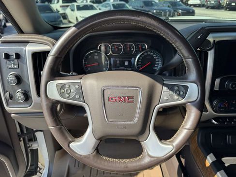 Used 2018 GMC Sierra 1500 SLT AWD/4WD image 18