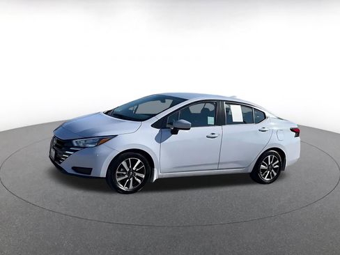 Used 2025 Nissan Versa SV w/ Trunk Package image 8