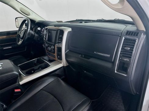 Used 2018 RAM 2500 Laramie w/ Convenience Group image 31