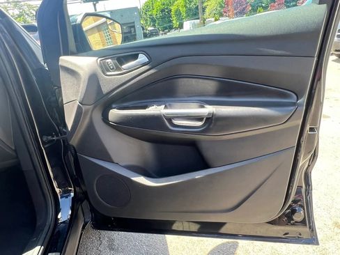 Used 2019 Ford Escape SE AWD/4WD image 29