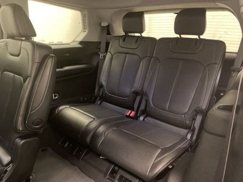 Used 2022 Jeep Grand Cherokee L Limited w/ Luxury Tech Group II image 26