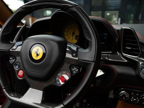 Used 2015 Ferrari 458 Spider RWD image 54