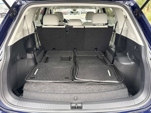 Used 2023 Volkswagen Tiguan SE image 21