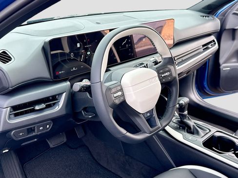 New 2025 Kia K4 GT-Line w/ GT-Line Premium Package image 4