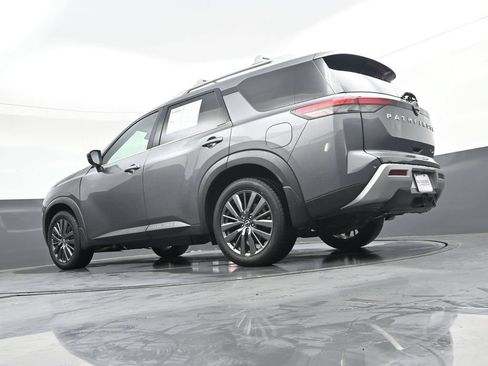 Used 2022 Nissan Pathfinder SL w/ SL Premium Package AWD/4WD image 48