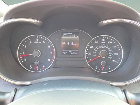 Used 2017 Kia Forte LX image 24