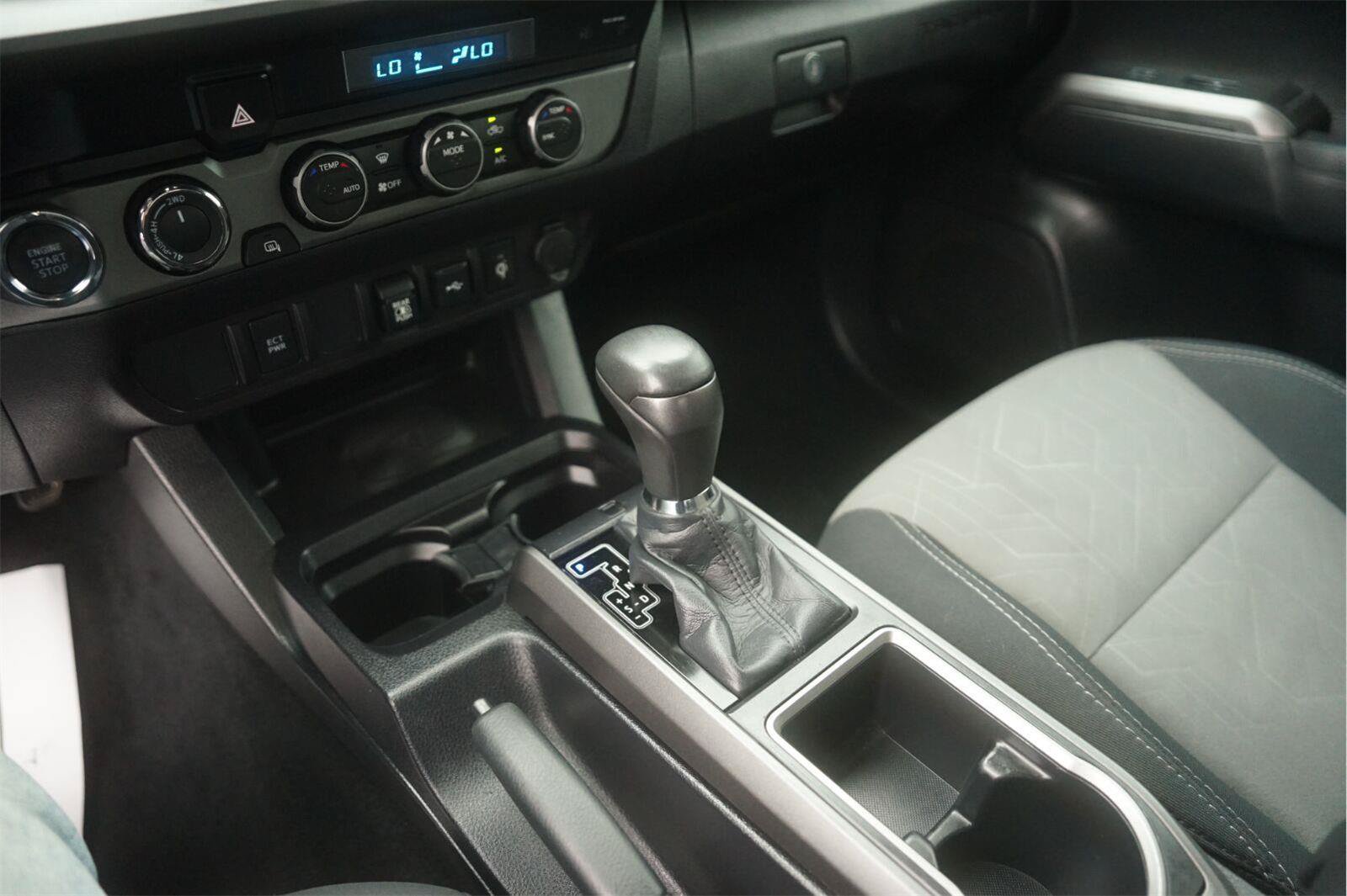 Used 2021 Toyota Tacoma TRD Off-Road AWD/4WD image 28