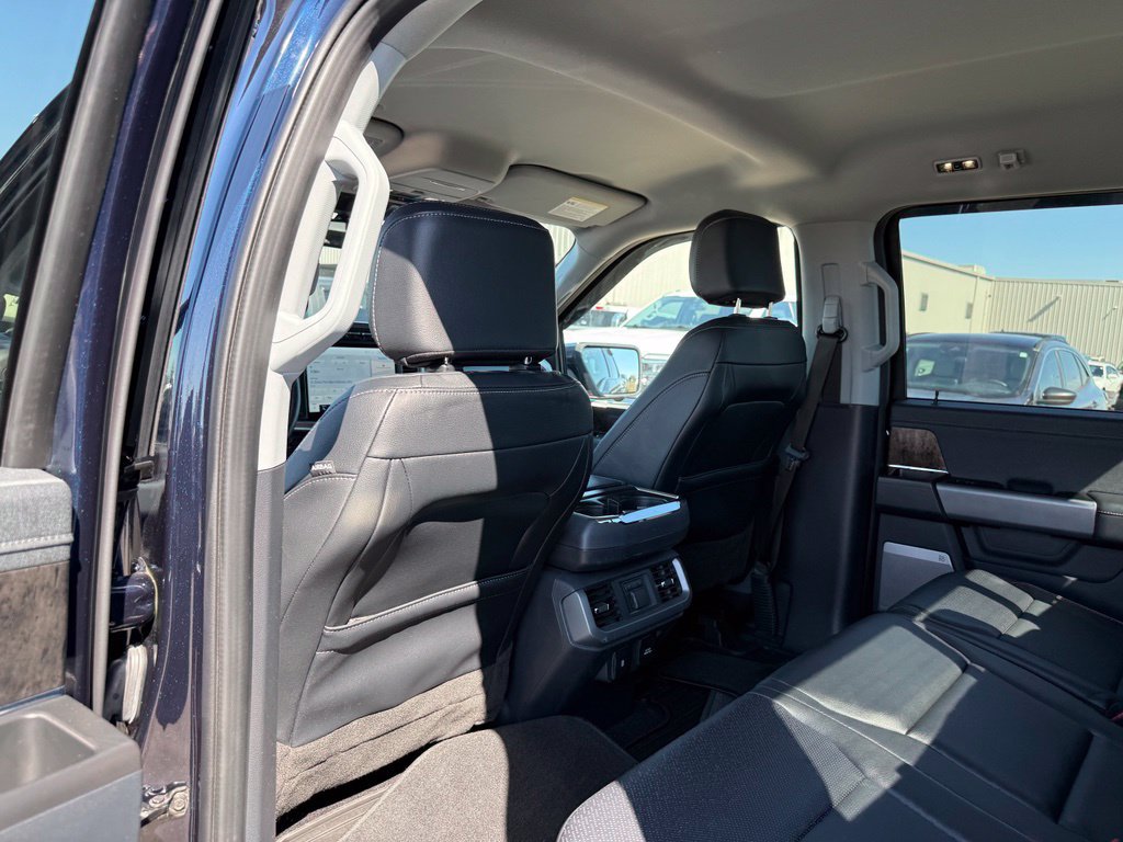 Used 2022 Ford F150 Lariat w/ Equipment Group 502A High AWD/4WD image 8