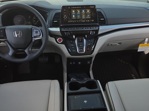 New 2026 Honda Odyssey Touring image 14