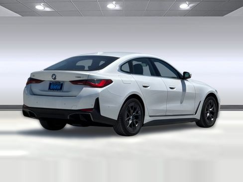 New 2026 BMW i4 eDrive40 w/ Premium Package RWD image 9