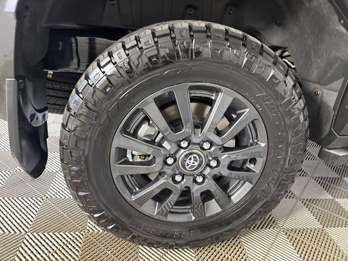 Used 2025 Toyota Land Cruiser image 34